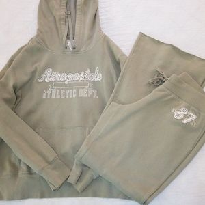 Aeropostale Sweatpant Set